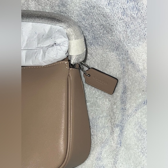 Coach NOLITA 19 hand bag - Picture 6 of 12